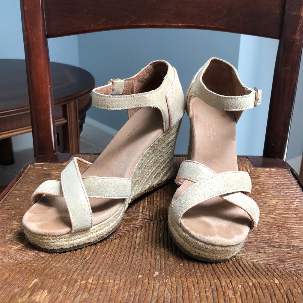 TOMS Espadrille Wedge Heel Size 8.5